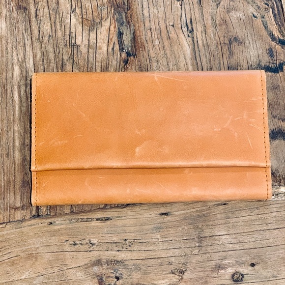 Magnolia Handbags - Magnolia Able Wallet